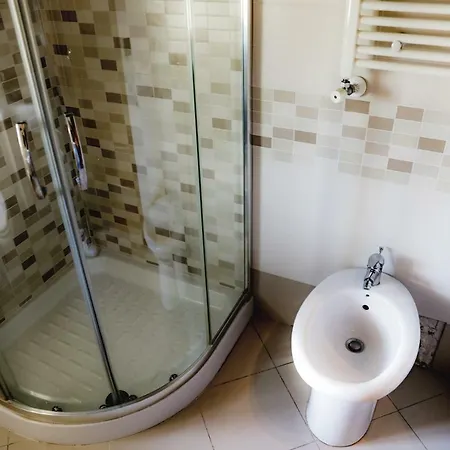 Spicchi Di Sole نابولي